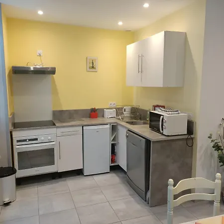 L Apartment